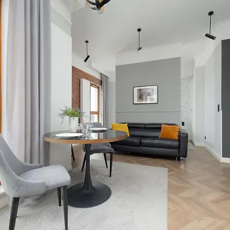Elegant Metro Mlociny With Parking Perfect For Remote Work By Renters *